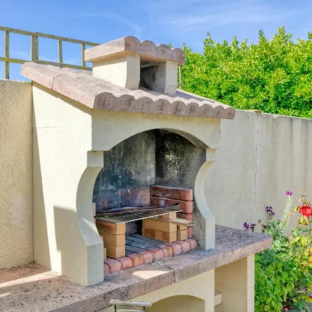 Maison De Vacances, 100m